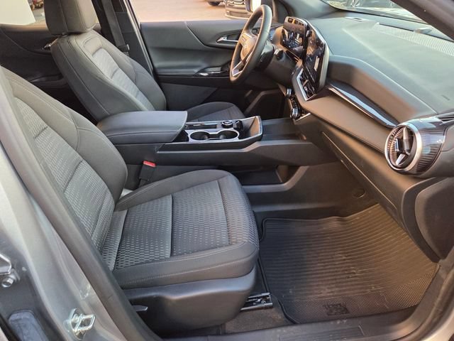2027 Chevrolet Equinox LT - Photo 15