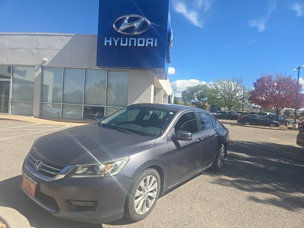 Used 2015  Honda EX image 1