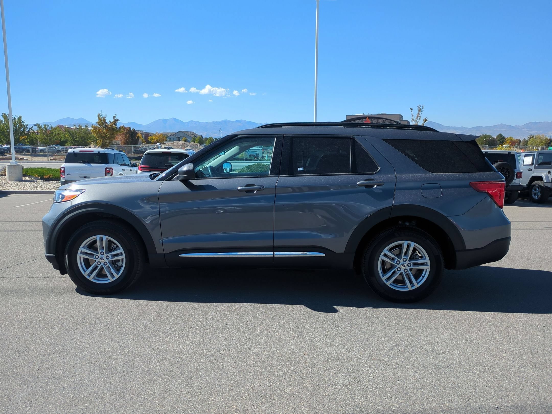 Used 2023 Gray Metallic Ford XLT image 7