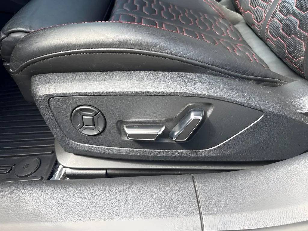 Used 2021  Audi  image 11