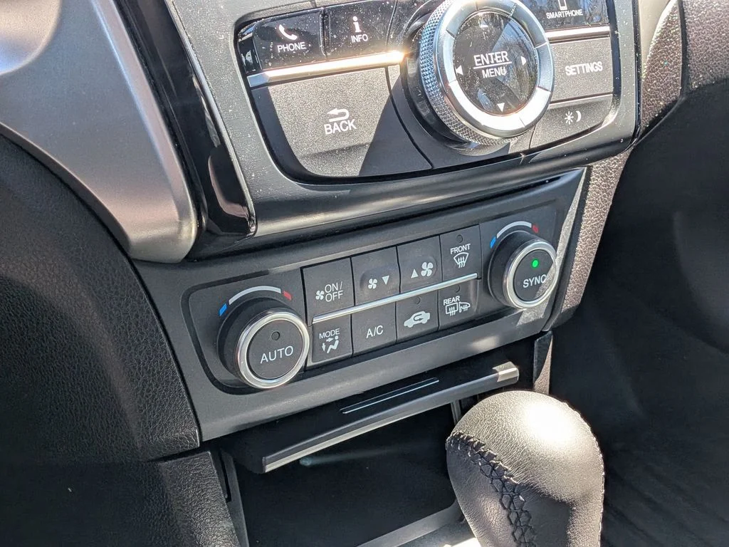 Used 2022  Acura Premium Package image 21