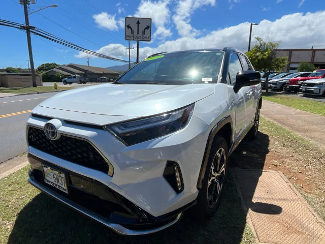 Used 2024 White Toyota XSE image 3