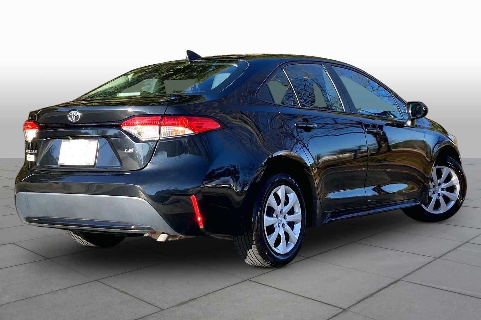 Used 2022 Black Sand Pearl Toyota LE image 13