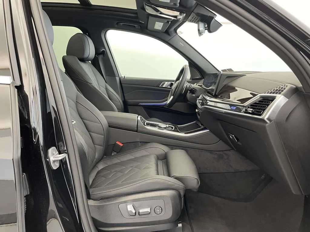 Certified Used 2026 Black BMW xDrive40i image 19