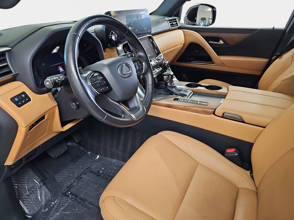 Used 2022 White Lexus 600 Premium image 19