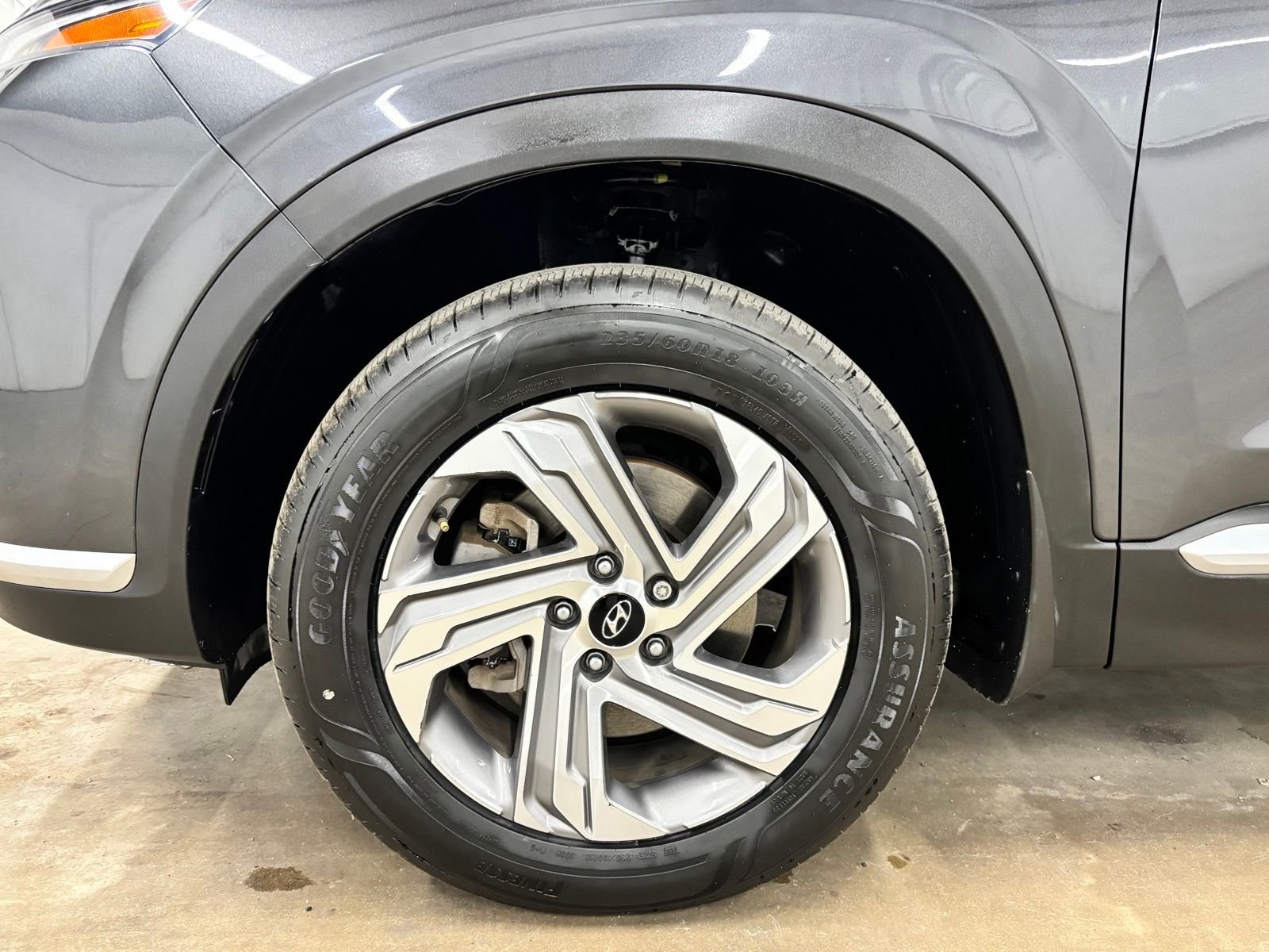 Certified Used 2023 Gray Hyundai SEL image 9