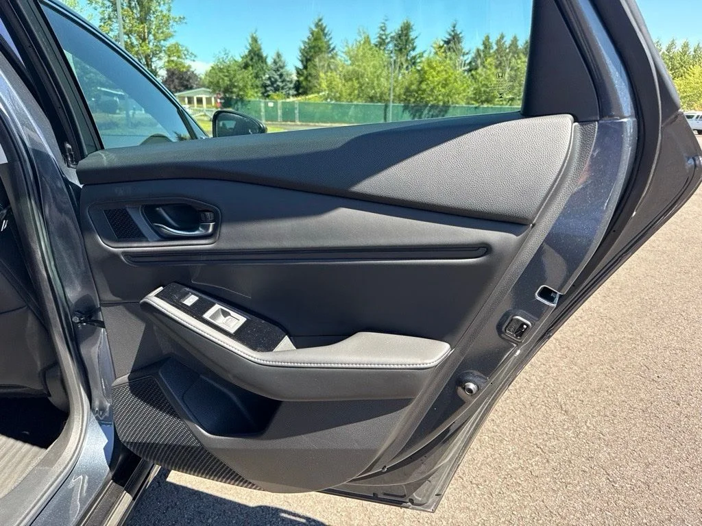Used 2023 Canyon River Blue Metallic Honda Touring image 22