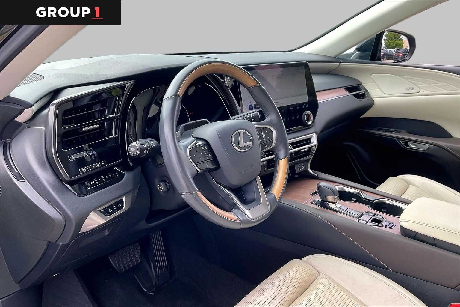Certified Used 2023 CAVIAR Lexus Luxury image 15