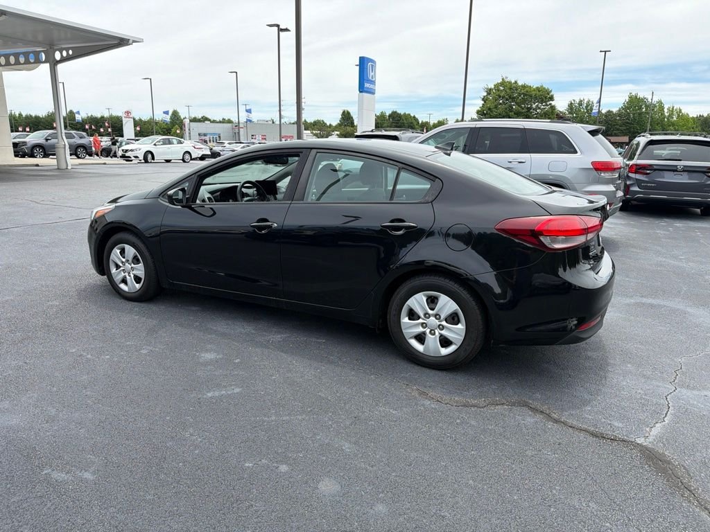 Used 2017 Black Kia LX image 5