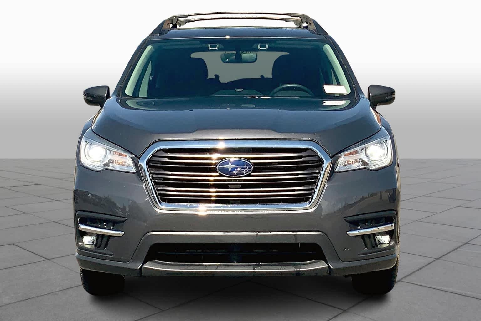 Used 2020 Magnetite Gray Metallic Subaru Limited image 4