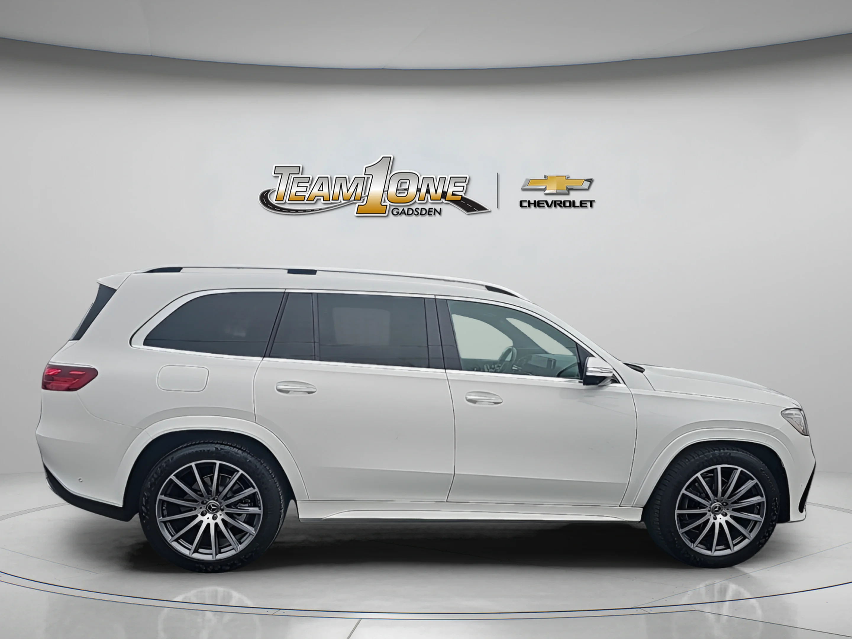 Used 2024 White Mercedes-Benz 4MATIC® image 8