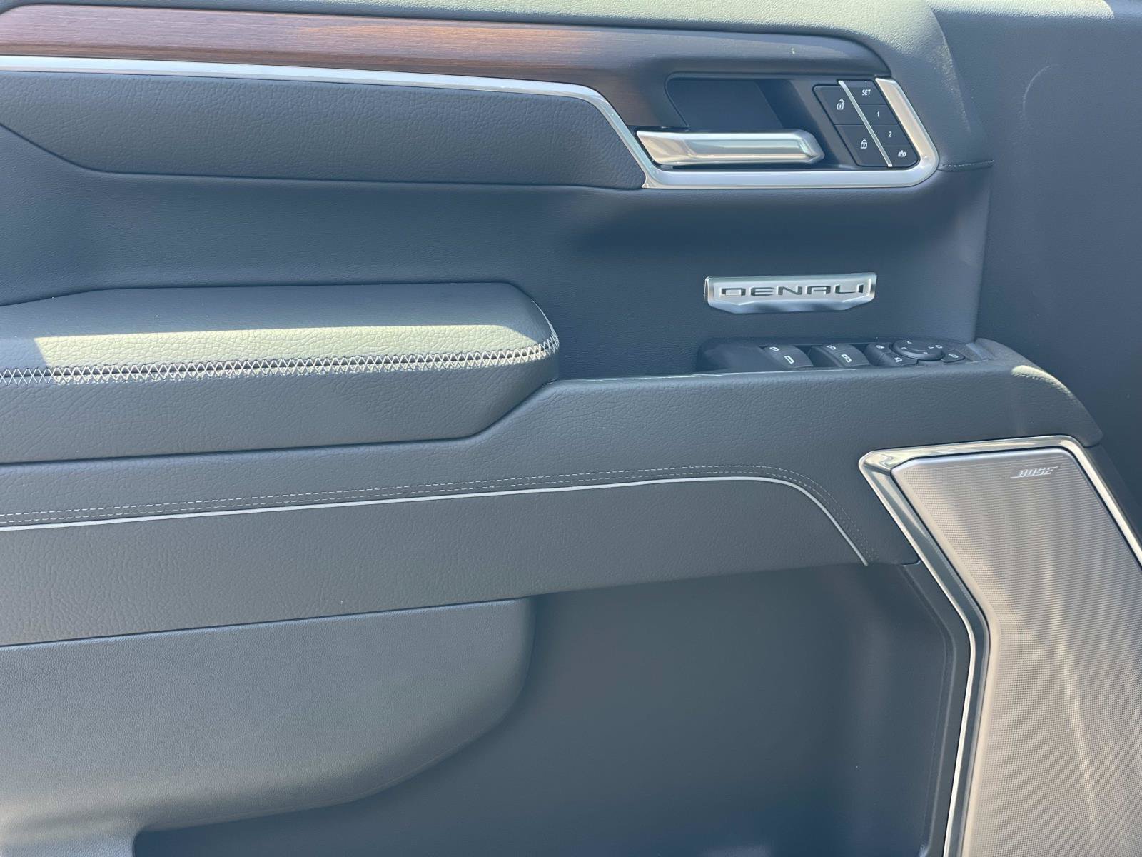 2026 GMC Sierra 1500 Denali - Photo 18