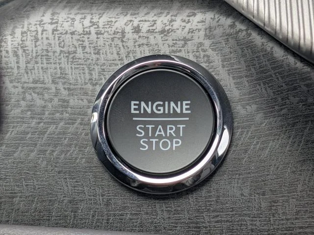 New 2026 Star White Metallic Tri-Coat Ford Platinum™ image 29