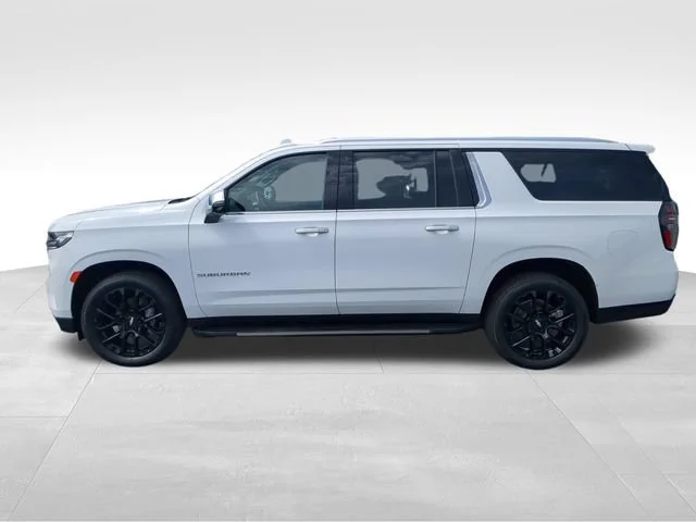 Used 2023 SUMMIT WHITE Chevrolet Premier image 2