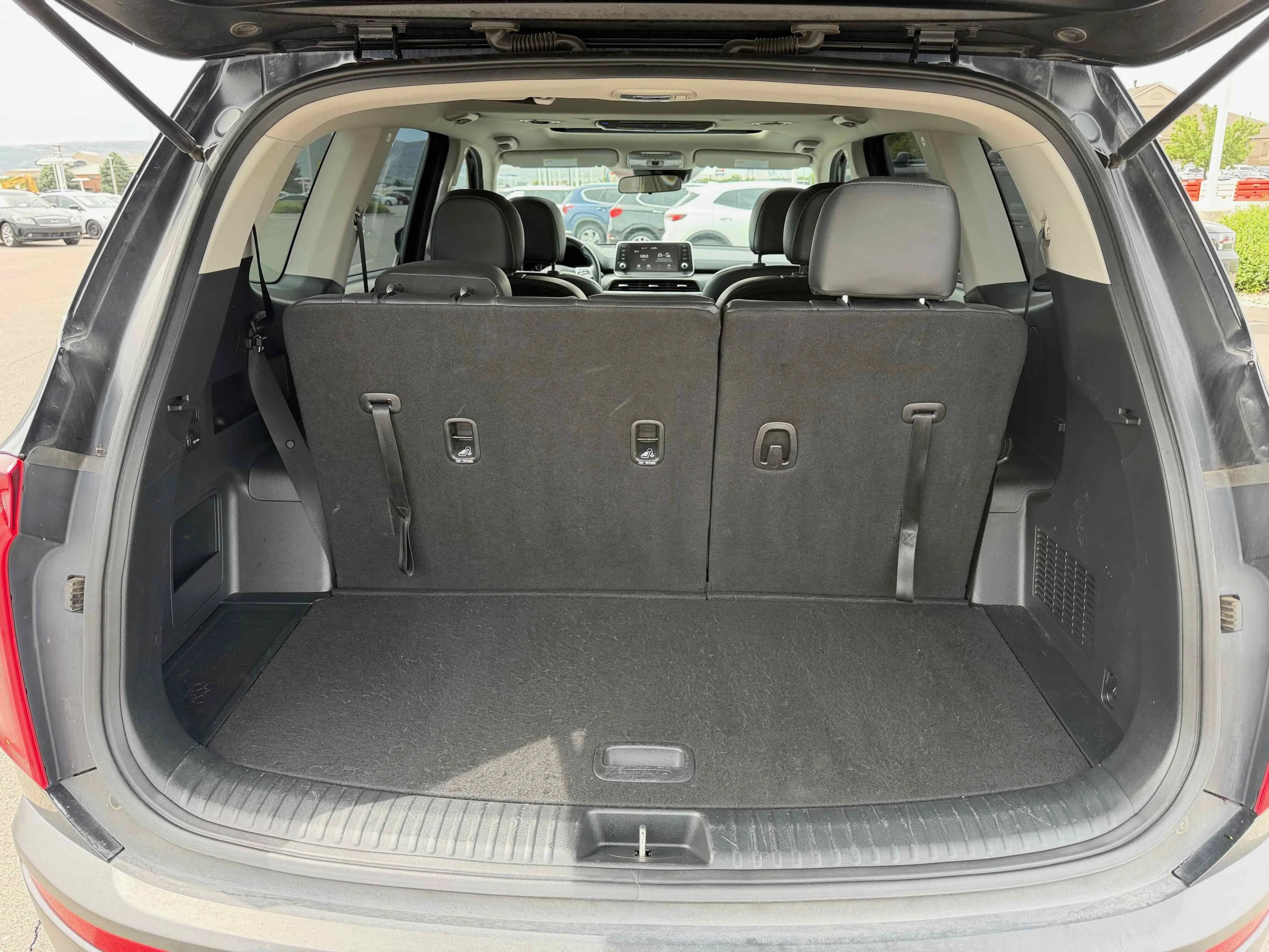 Used 2021 Ebony Black Kia S image 32