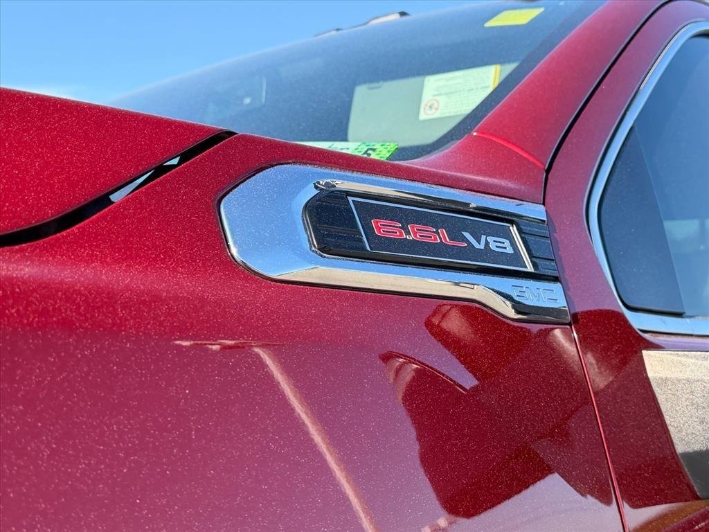 Used 2021 Cayenne Red Tintcoat GMC SLE image 8