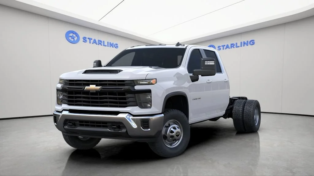 New 2026 Summit White Chevrolet Work Truck image 8