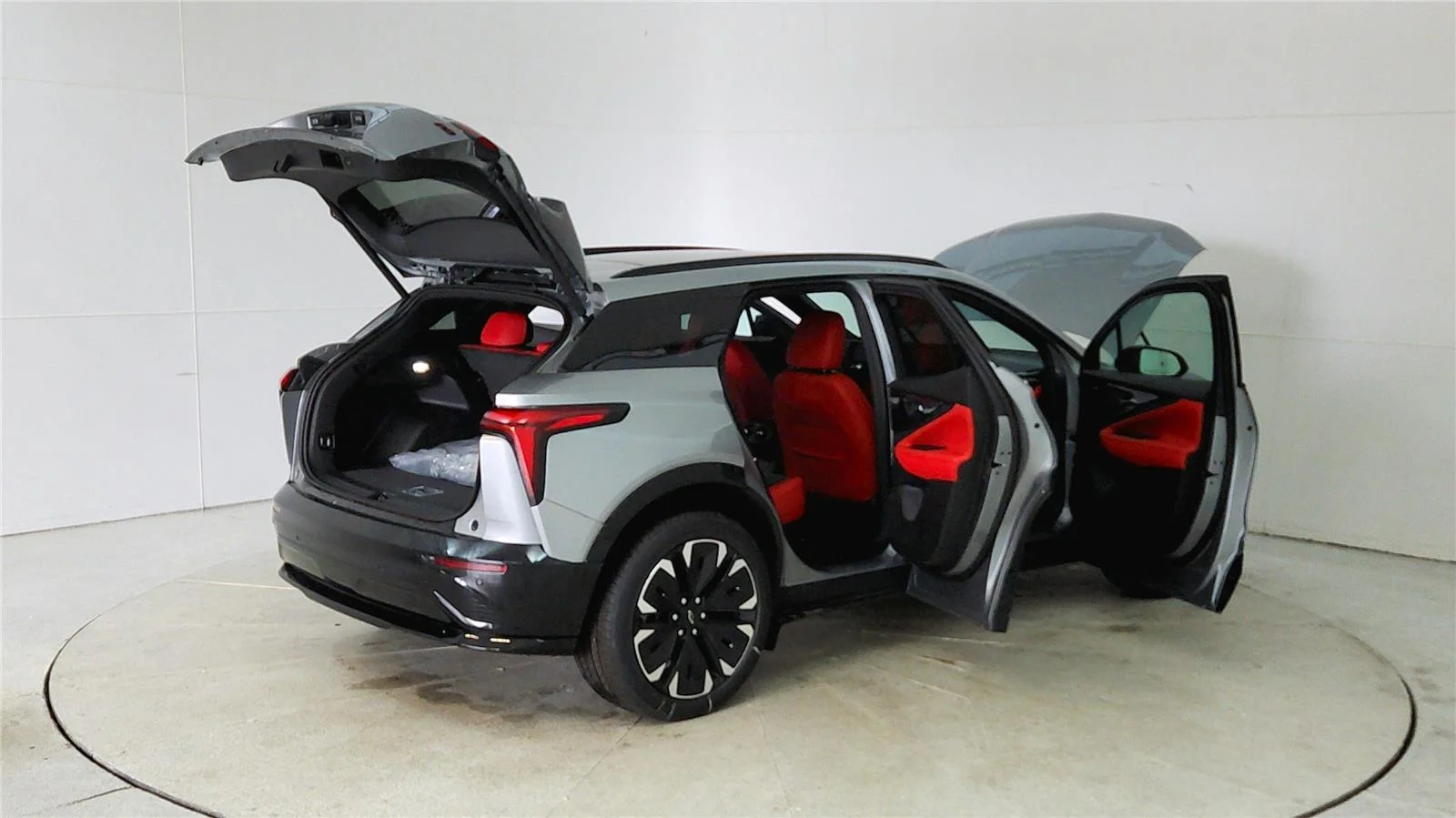 2025 Chevrolet Blazer EV RS - Photo 12