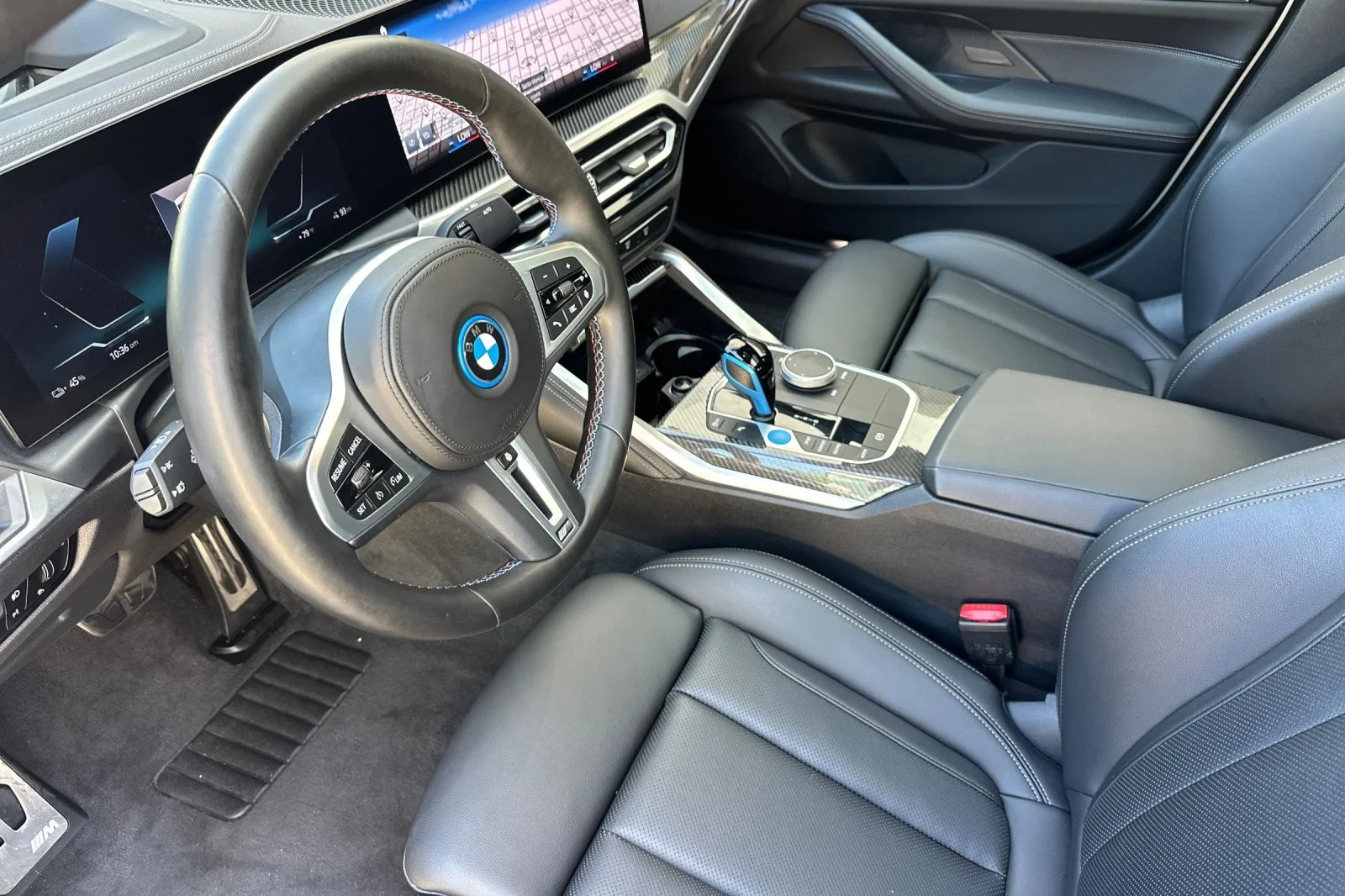 Used 2022 Alpine White BMW M50 image 9