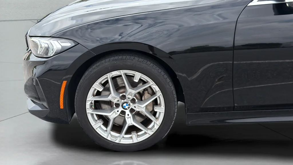 Used 2025 Black BMW 330i image 18