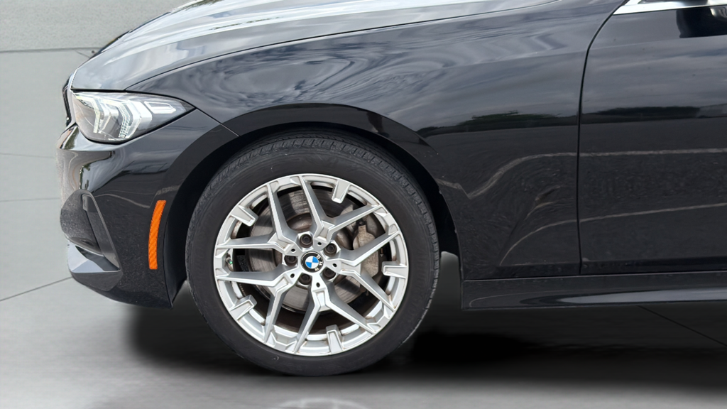 Used 2025 Black BMW 330i image 18