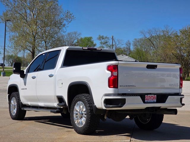 Used 2021 Iridescent Pearl Tricoat Chevrolet High Country image 5