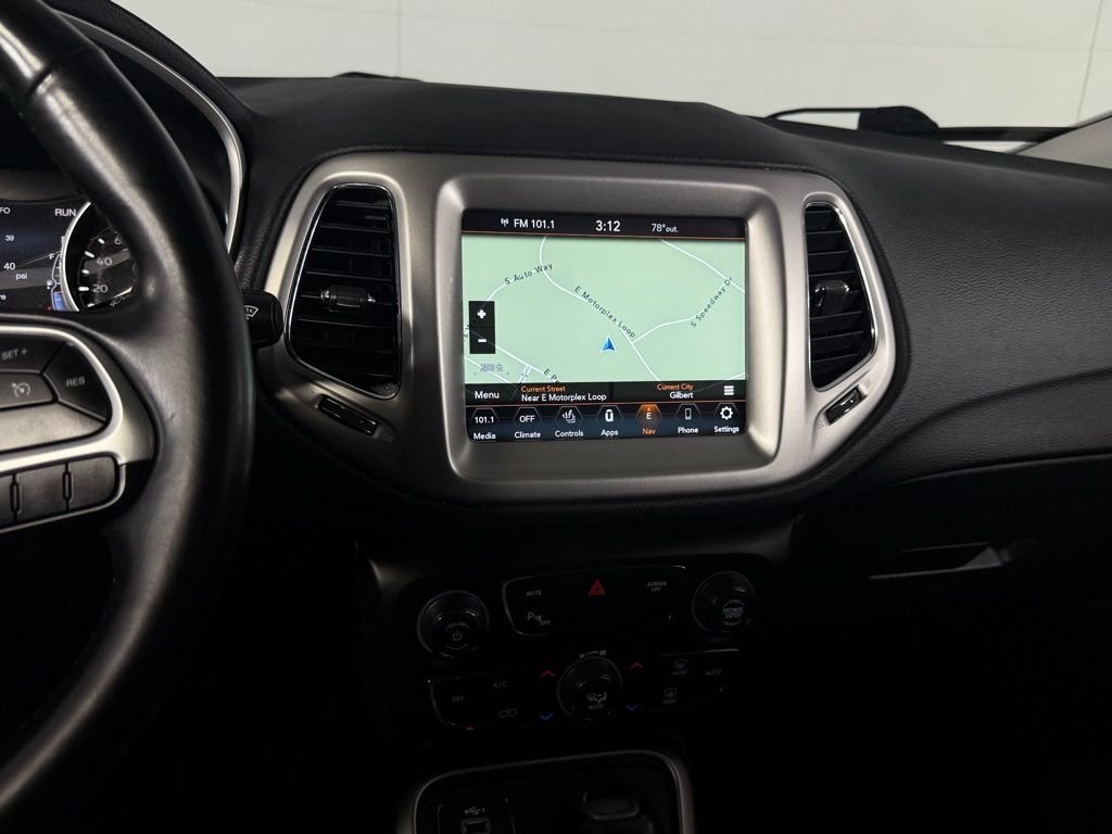 Used 2019 Silver Jeep Limited image 17