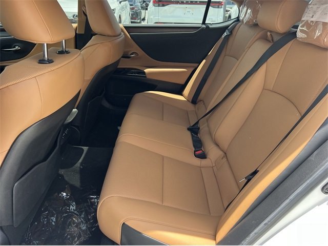 New 2024 Eminent White Pearl Lexus 350 image 23