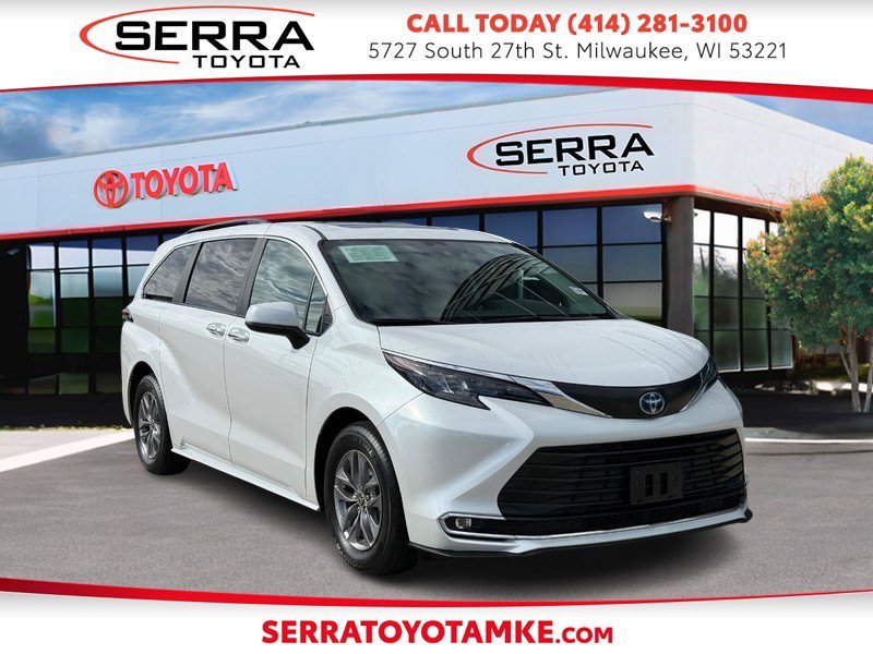 Used 2024 Pearl Toyota XLE image 1