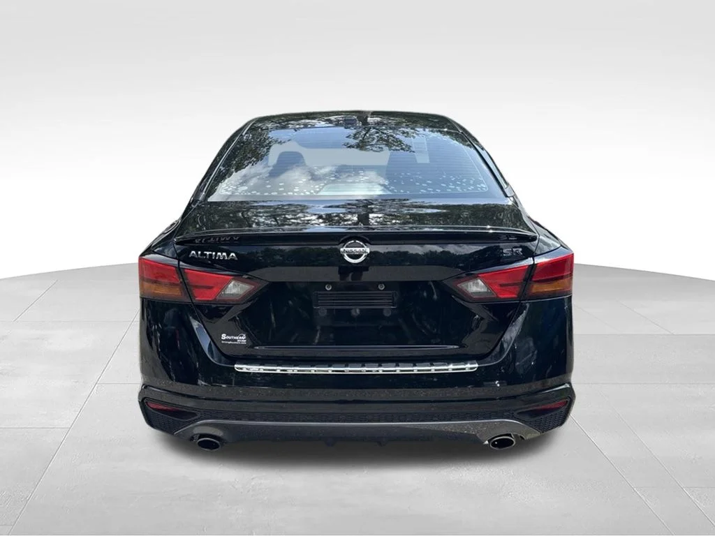 Used 2021 Black Nissan 2.5 SR image 21