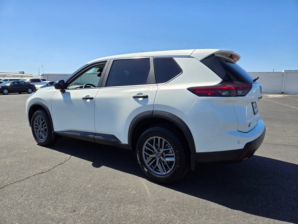 Used 2024 Glacier White Nissan S image 11