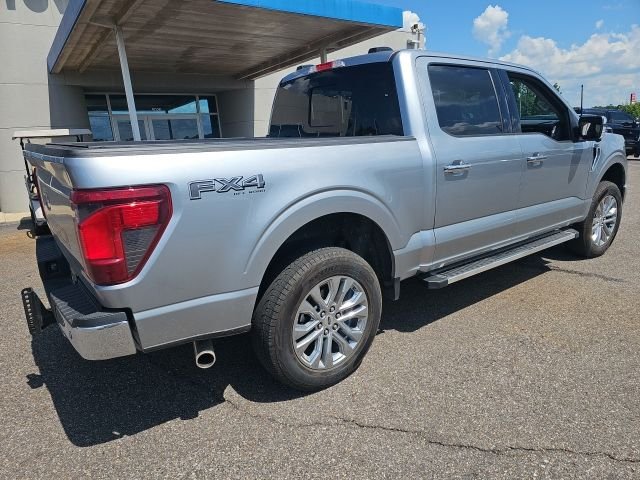 Used 2024 Silver Ford XLT image 8