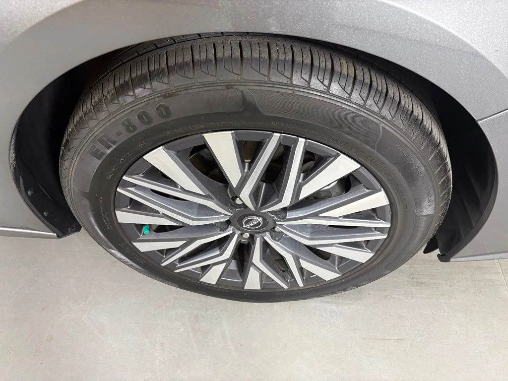 Used 2023 Gray Nissan 2.5 SV image 14
