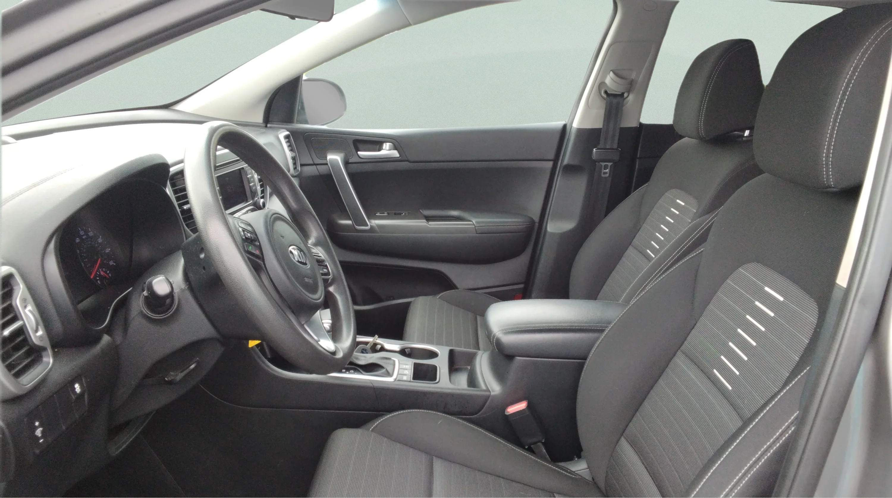 Used 2018 Silver Kia LX image 10