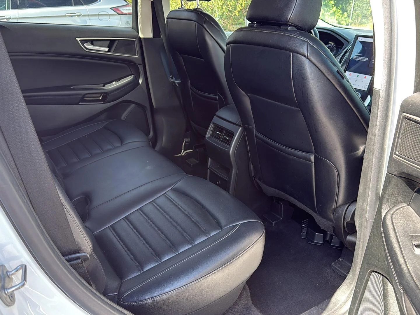 Used 2023 Oxford White Ford SEL image 16