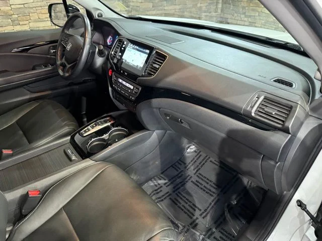 Used 2021 Platinum White Pearl Honda Touring image 29