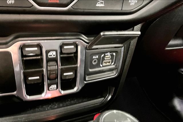 Used 2022 Red Jeep Unlimited Sport Altitude image 15