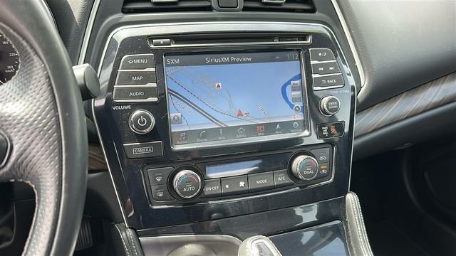 Used 2018 Silver Nissan Platinum image 21