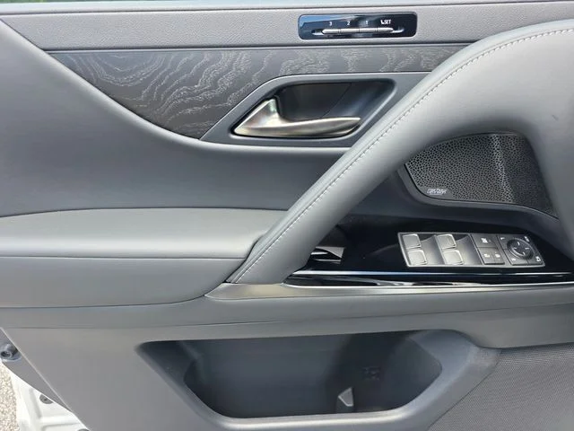 New 2026 Eminent White Pearl Lexus OVERTRAIL image 26