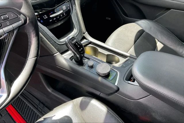 Used 2020 Red Cadillac Sport image 14