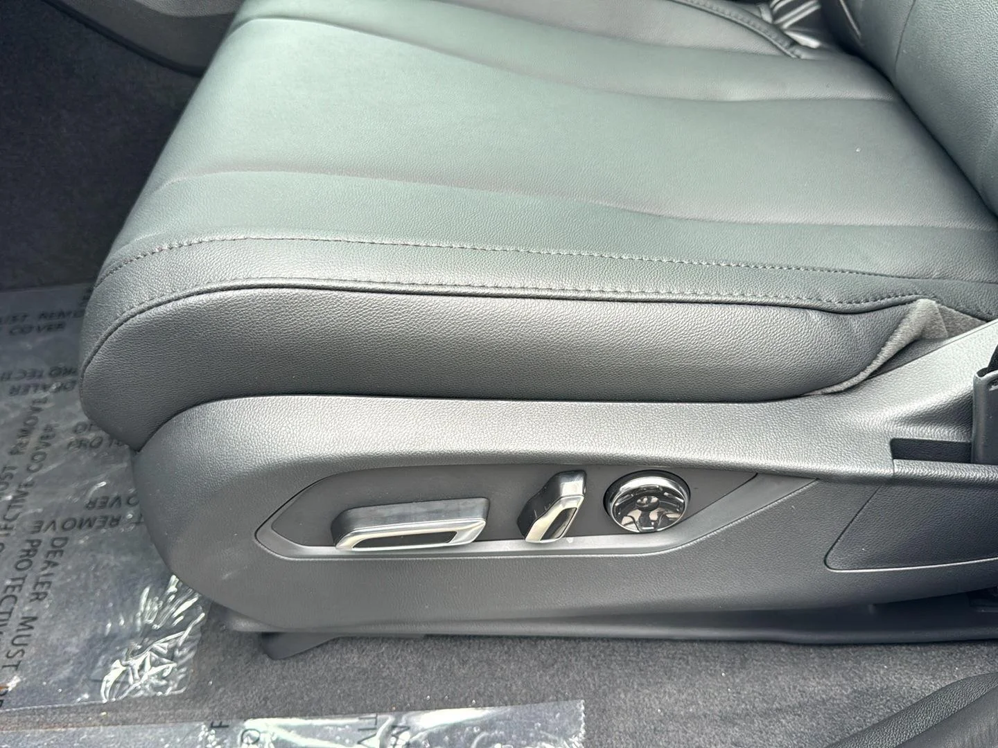 New 2026 Solar Silver Metallic Acura SH-AWD image 26