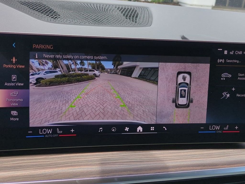 New 2026 Alpine White BMW sDrive40i image 21