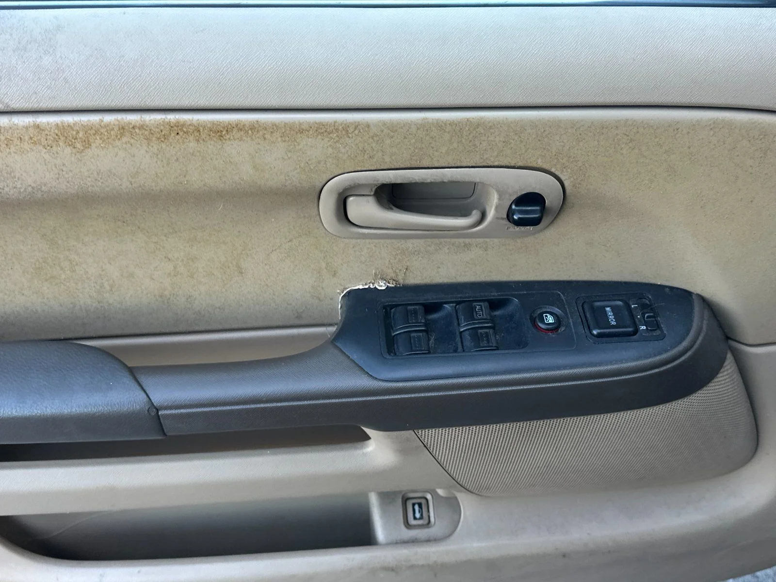 Used 2005 Sahara Sand Metallic Honda LX image 10