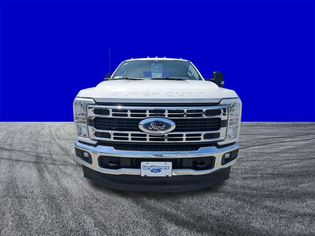 New 2026 White Ford XLT image 8