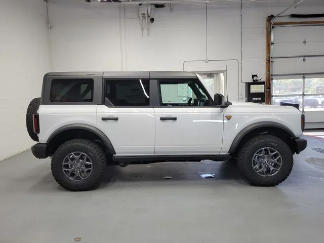 New 2025 Oxford White Ford Badlands® image 4