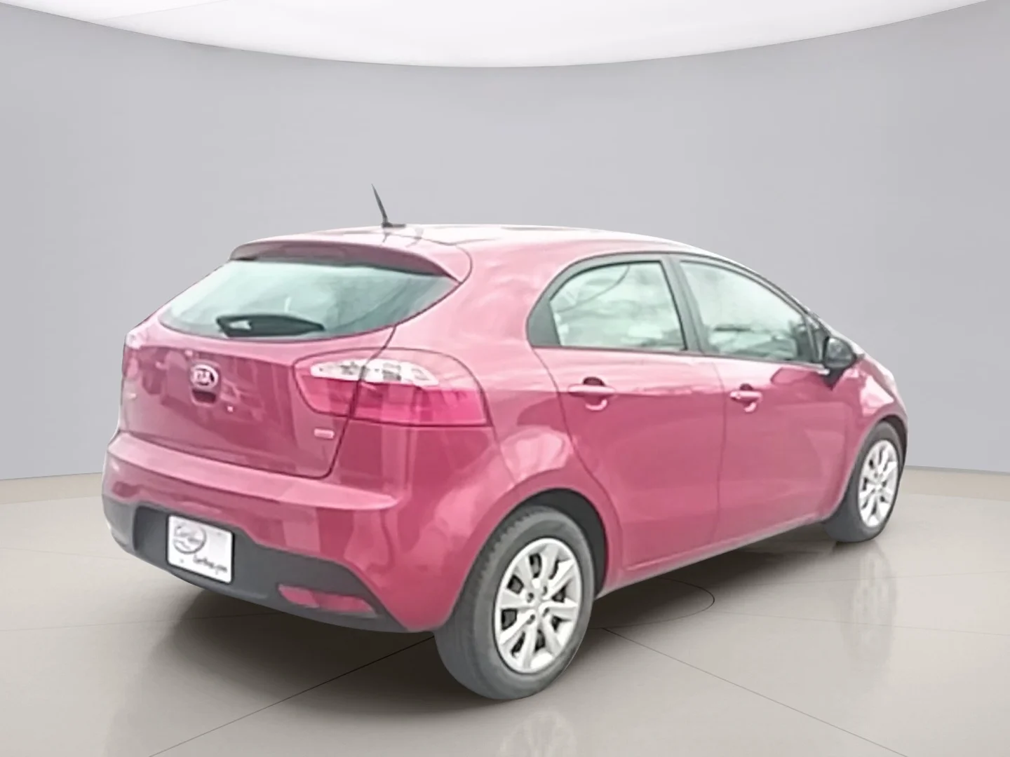 Used 2014 Red Kia LX image 5