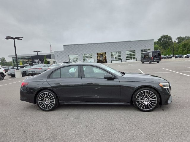 New 2027 Graphite Grey Metallic Mercedes-Benz E450 image 2