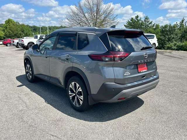 Used 2023 Gray Nissan SV image 6