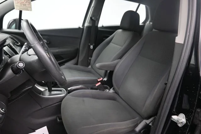 Used 2017 MOSAIC BLACK METALLIC Chevrolet LS image 10