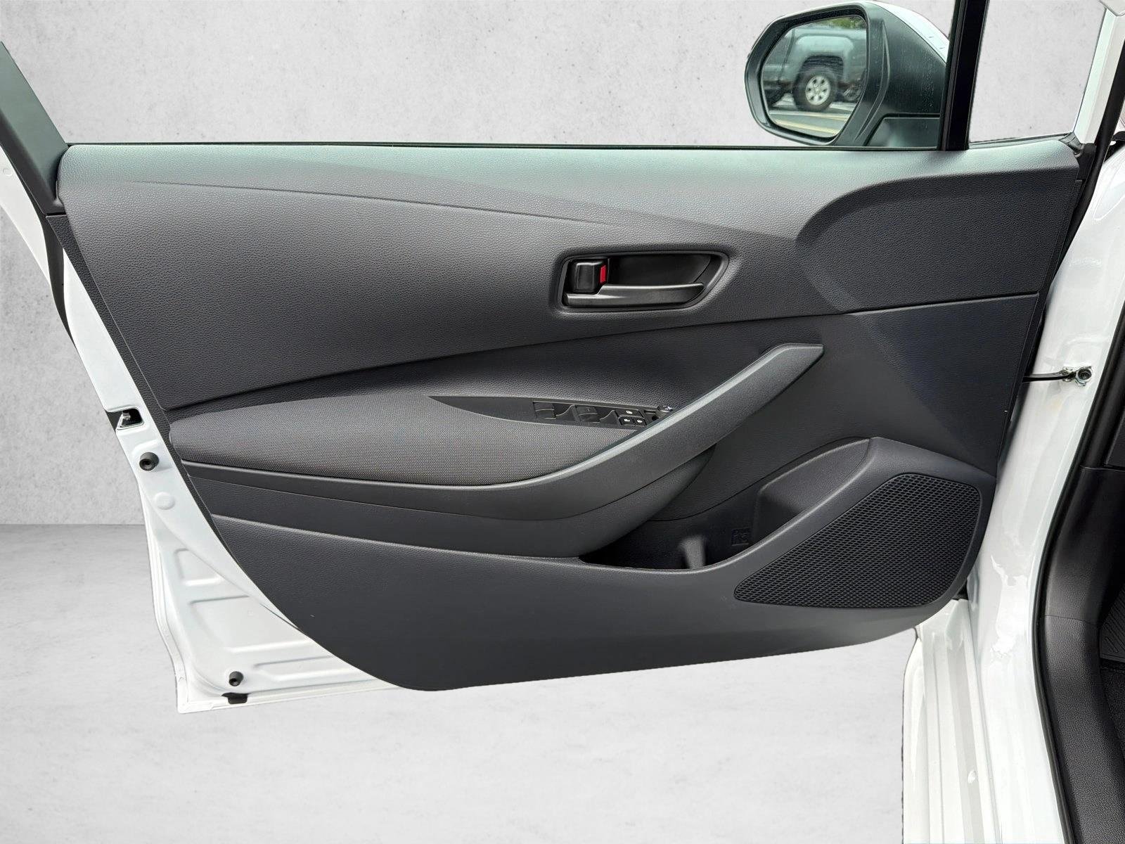 New 2027 Wind Chill Pearl Toyota LE image 10